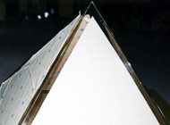 ピラミッド型水槽